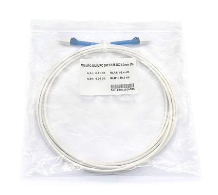 كابل الألياف البصرية الملونة المخصصة مع نوع وضع متعدد الأوضاع والكابل الأبيض