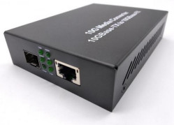 محول الوسائط غير المدار 10G مع منفذ SFP + و RJ45