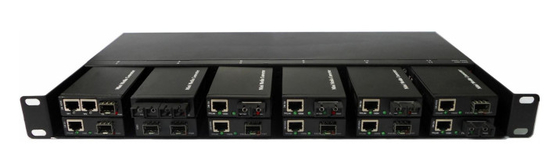 محول وسائل الإعلام OEO صغير 125M ~ 11.7G مع SFP Compact Size قدرات كبيرة
