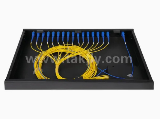 Gpon Epon 32 المرفق رف جبل الفاصل الألياف الضوئية Sc / APC المرفق عالية الموثوقية والاستقرار