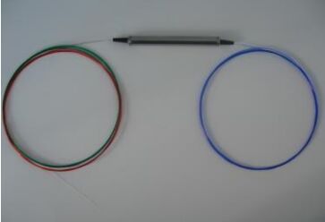 3 منافذ دائرية بصرية غير حساسة للاستقطاب