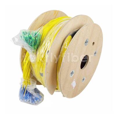 CPR B2ca Cca Dca تصنيف 48 النوى الألياف البصرية اندلاع كابل Fanout Patchcord