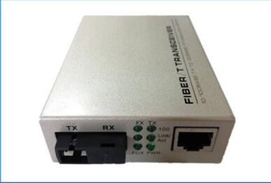 محول وسائط الألياف الضوئية 10/100/1000Base-TX إلى 1000Base-FX مع LFP