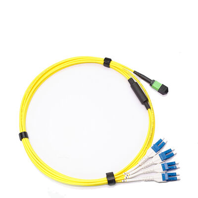 سلك التصحيح MPO/MTP عالي الأداء   8/12/24 الألياف ، خسارة منخفضة ، متوافقة مع IEC و TIA