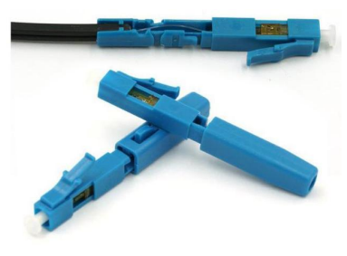 موصل الألياف السريع المجمّع ميدانيًا FTTH LC/UPC القابل للتثبيت (مضمن-UPC) لكابل السقوط الداخلي