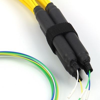 SM G657A 4 Cores MPO MTP to 1x8 Splitter Fanout Cable لكابلات مركز البيانات