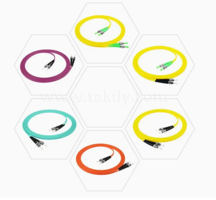 ألياف ضوئية Patchcord Jumper LC/SC/FC/ST أحادي الوضعية/متعددة الوضعية UPC/APC بسيطة/مزدوجة قابلة للتخصيص