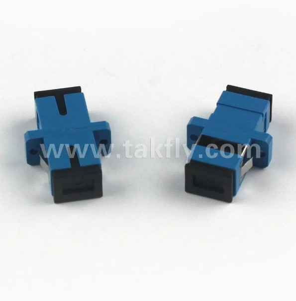 متوافق مع RoHS FTTH SC Simplex Duplex Fiber Optic Adapter درجة حرارة التشغيل -40- 85C خسارة العودة ≥45dB